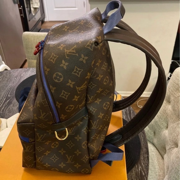 LV Backpack main image 6